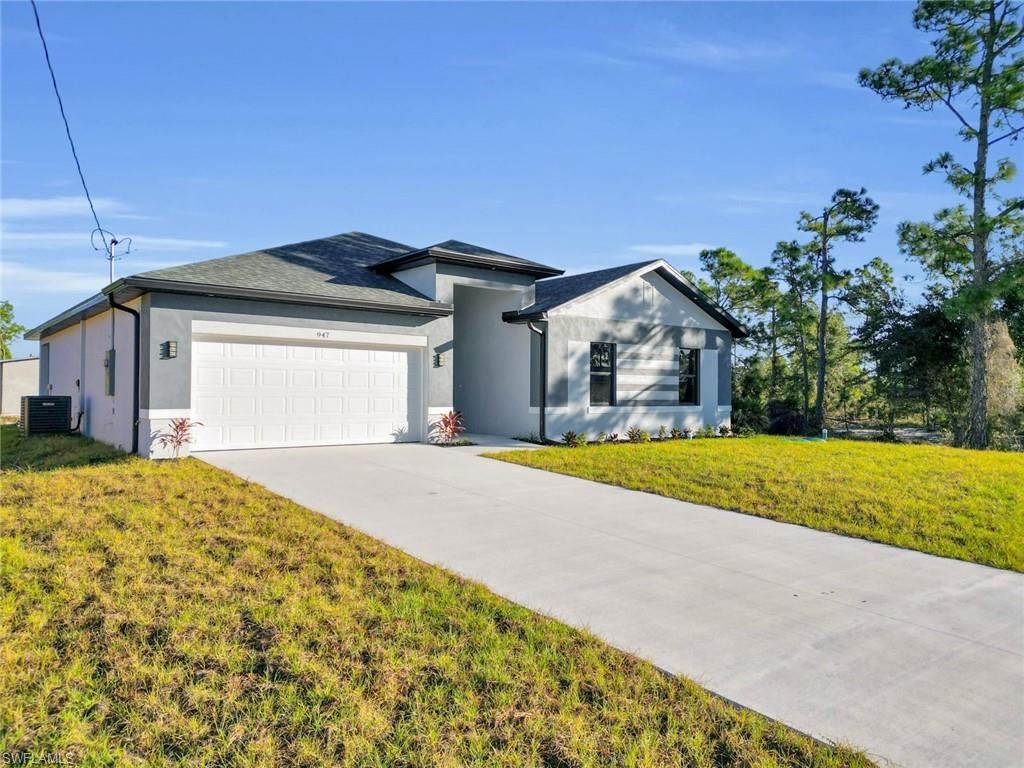 1112 Summa BLVD, LEHIGH ACRES, FL 33974 — photo 2