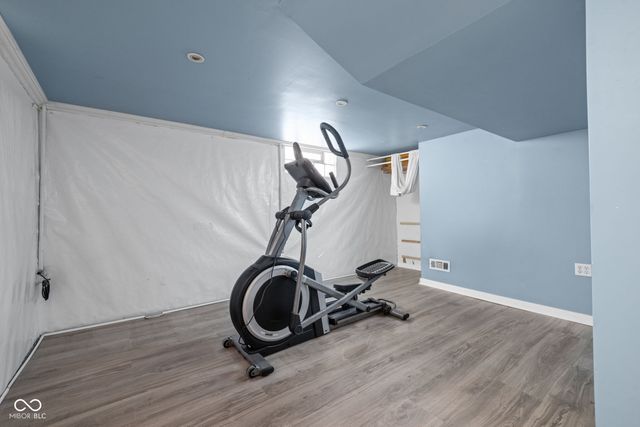 5321 Carrollton Avenue, Indianapolis, IN 46220