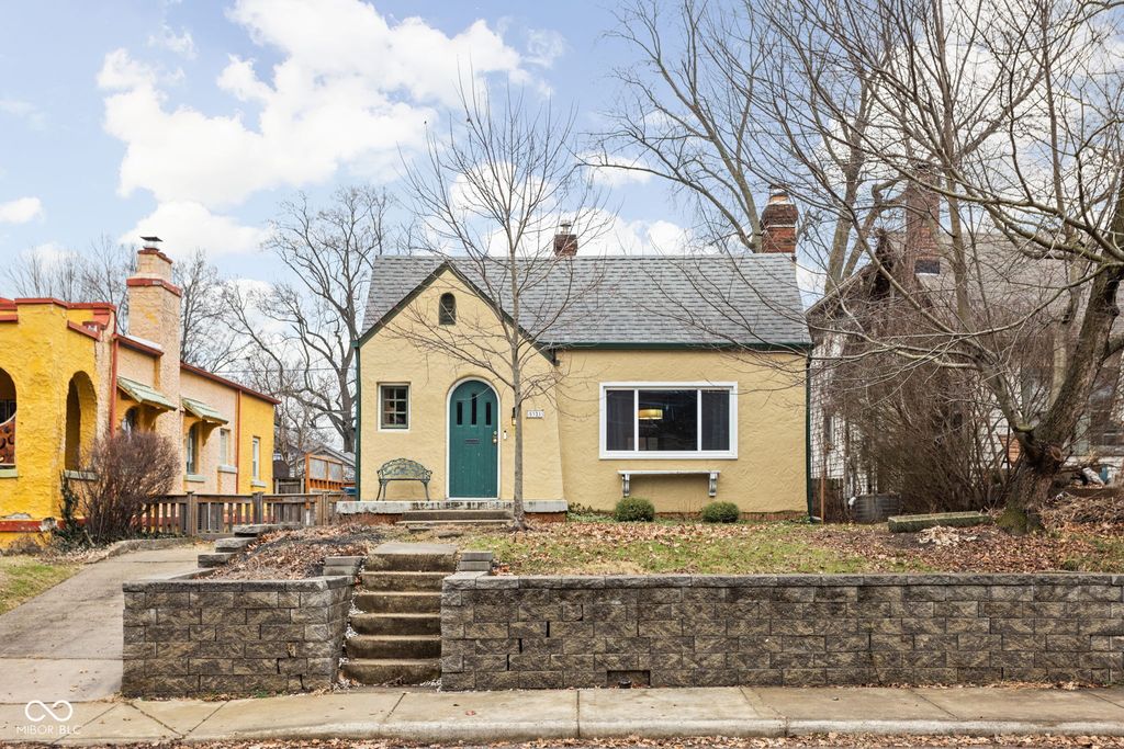 5321 Carrollton Avenue, Indianapolis, IN 46220