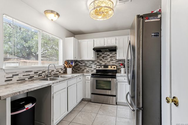 11406 Hatchet Pass, San Antonio, TX 78245