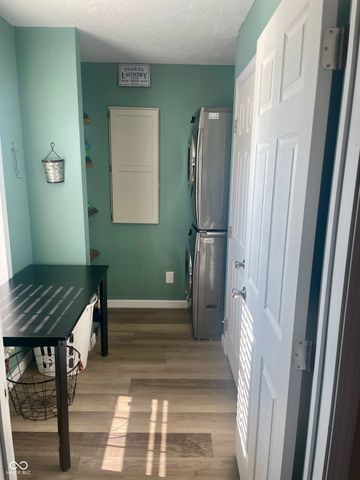 6035 Maple Grove Rd, Martinsville, IN 46151