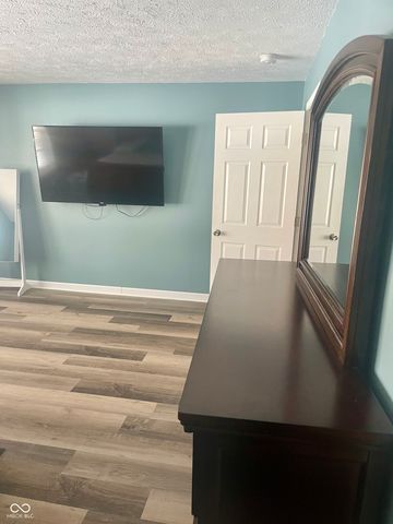 6035 Maple Grove Rd, Martinsville, IN 46151