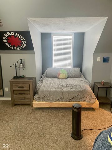 6035 Maple Grove Rd, Martinsville, IN 46151