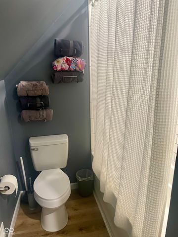 6035 Maple Grove Rd, Martinsville, IN 46151