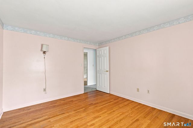 21 Knollwood Road, Southington, CT 06489