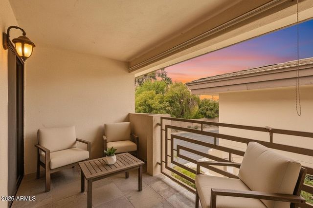 3235 E CAMELBACK Road 211, Phoenix, AZ 85018