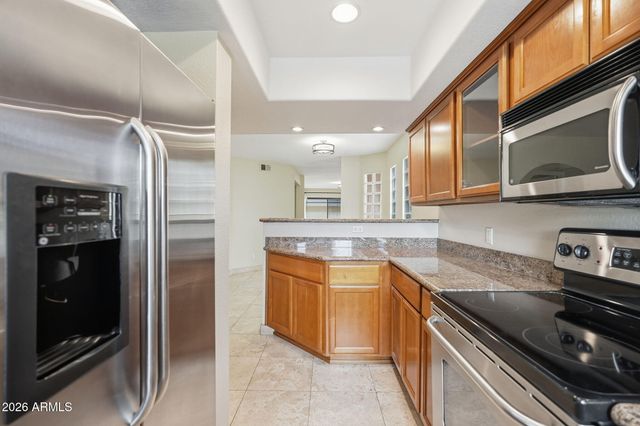 3235 E CAMELBACK Road 211, Phoenix, AZ 85018