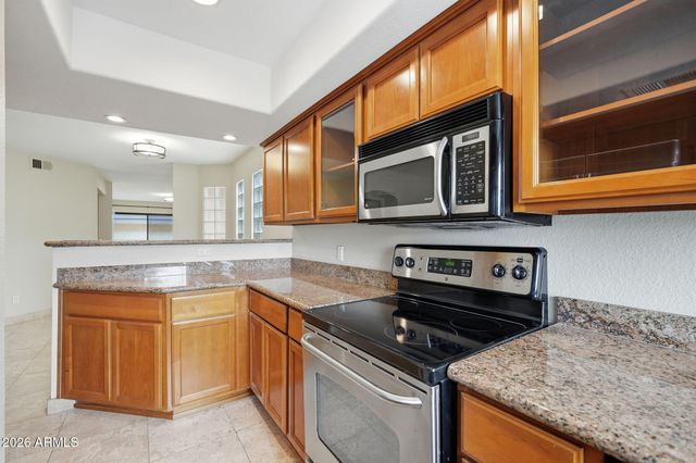 3235 E CAMELBACK Road 211, Phoenix, AZ 85018