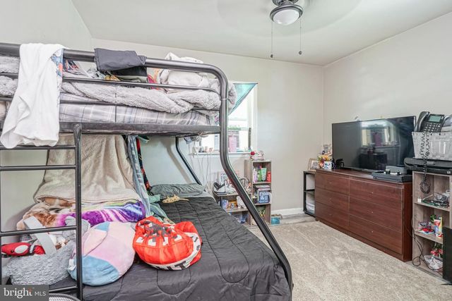 28 MALAGA TER, Malaga, NJ 08328