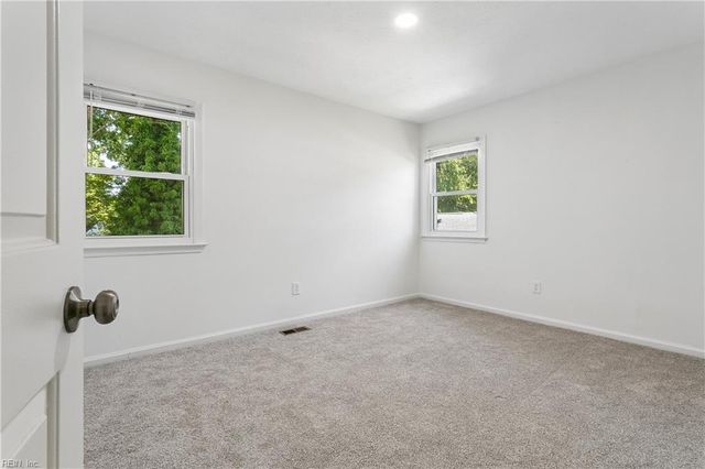 3 Lost CV, Newport News, VA 23606