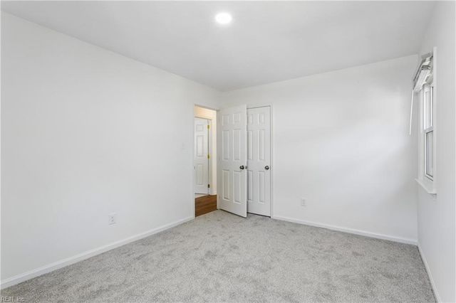 3 Lost CV, Newport News, VA 23606