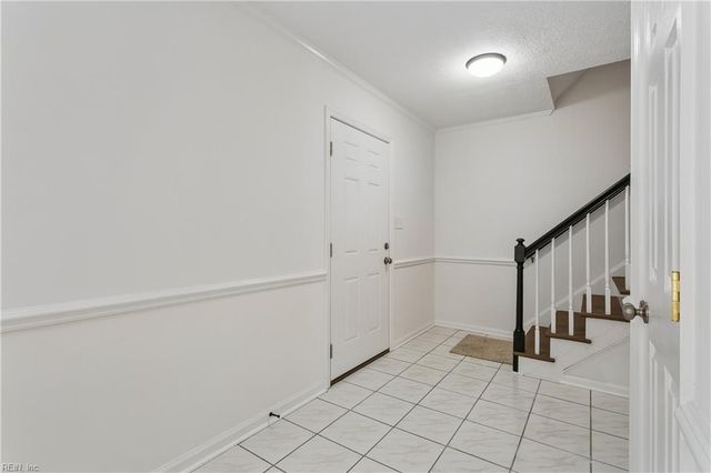 3 Lost CV, Newport News, VA 23606