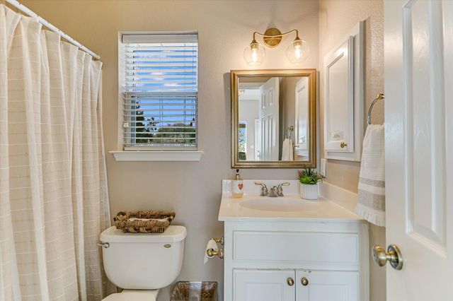 207 River Oaks DR, Wimberley, TX 78676