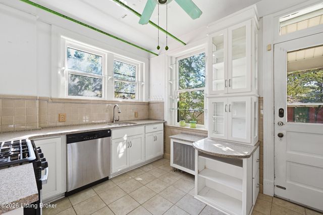 1830 Alfresco Pl, Louisville, KY 40205