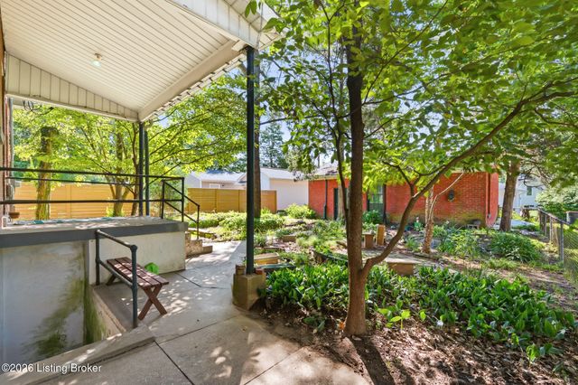 1830 Alfresco Pl, Louisville, KY 40205