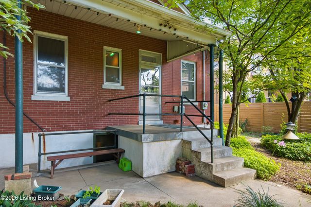1830 Alfresco Pl, Louisville, KY 40205