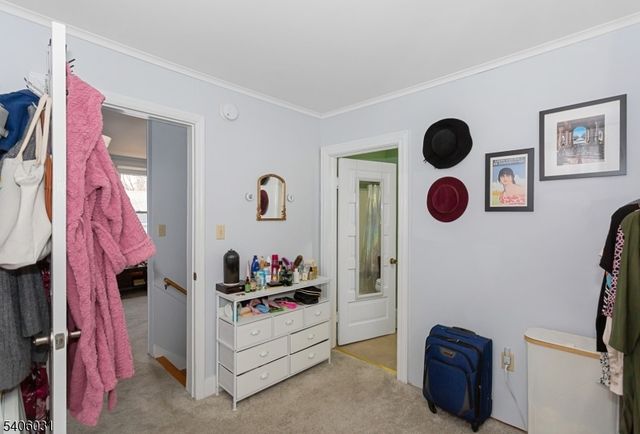 826 Sigsbee Ave, Alpha Boro, NJ 08865