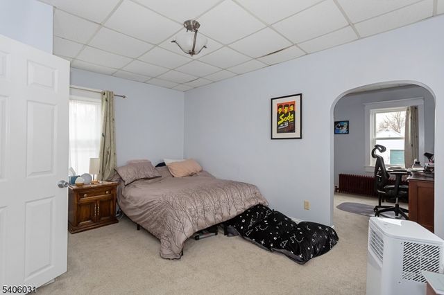 826 Sigsbee Ave, Alpha Boro, NJ 08865