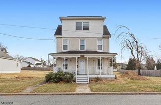 826 Sigsbee Ave, Alpha Boro, NJ 08865