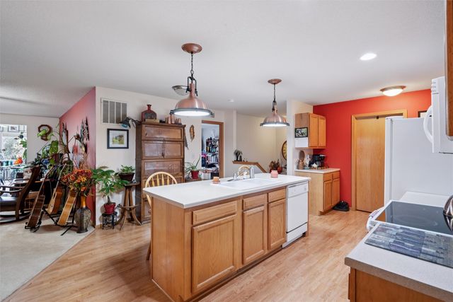 5808 SE 34th Street, Des Moines, IA 50320