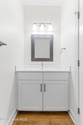 400 S Kingfisher Lane S, Hampstead, NC 28443