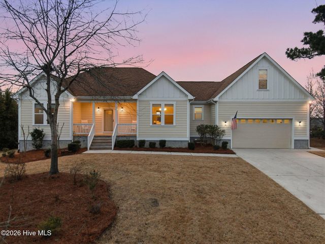 400 S Kingfisher Lane S, Hampstead, NC 28443