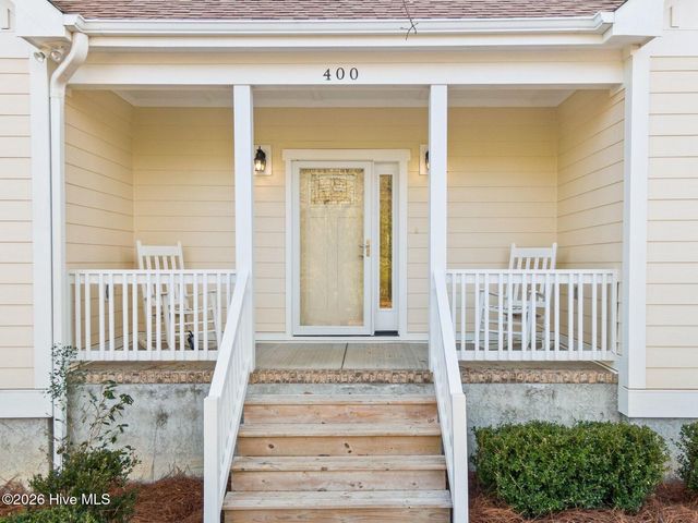 400 S Kingfisher Lane S, Hampstead, NC 28443