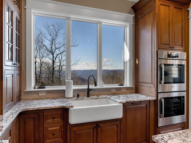 38 Falling Star Way, Landrum, SC 29356