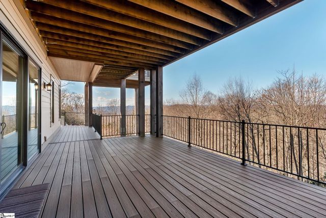 38 Falling Star Way, Landrum, SC 29356