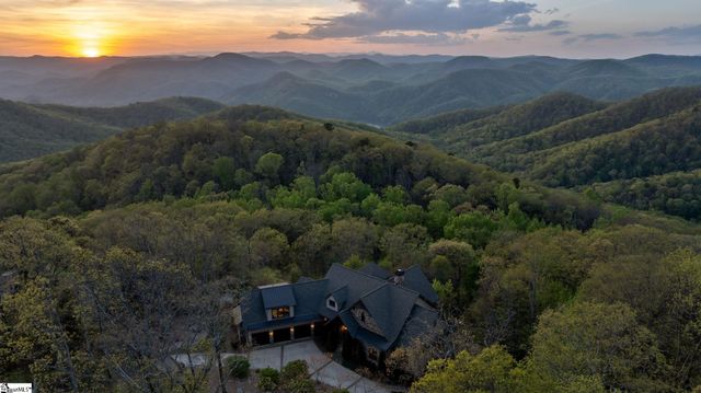 38 Falling Star Way, Landrum, SC 29356