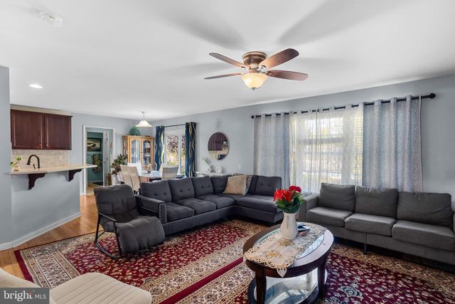 7 FINCH DR, Lebanon, PA 17042