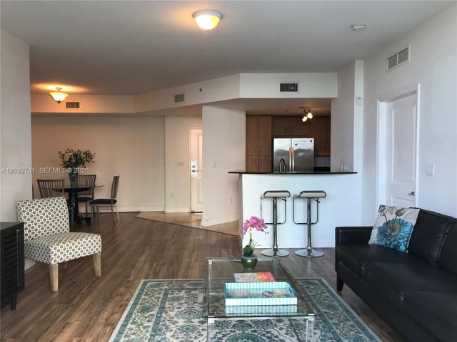 7900 Harbor Island Dr 523, North Bay Village, FL 33141