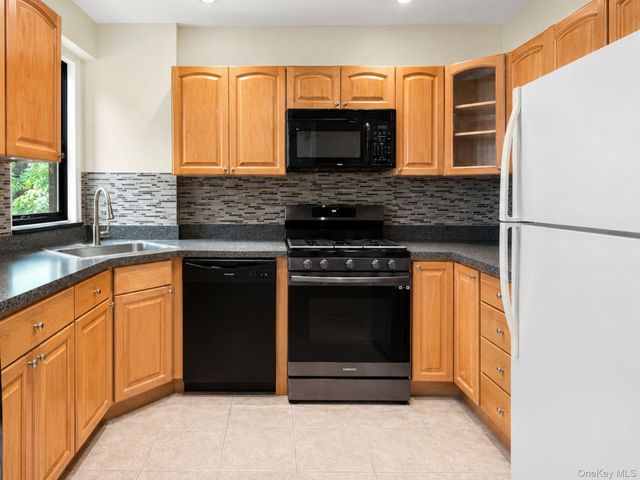 21-44 78th Street 2, Astoria, NY 11370