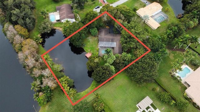 10800 SW 40th Court, Davie, FL 33328