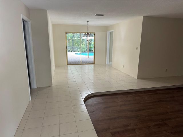 10800 SW 40th Court, Davie, FL 33328