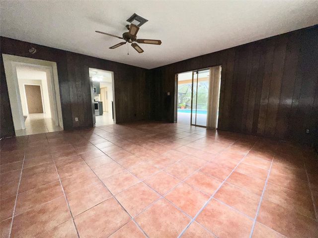 10800 SW 40th Court, Davie, FL 33328