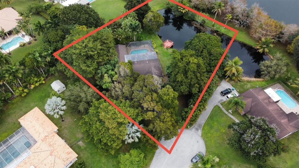10800 SW 40th Court, Davie, FL 33328