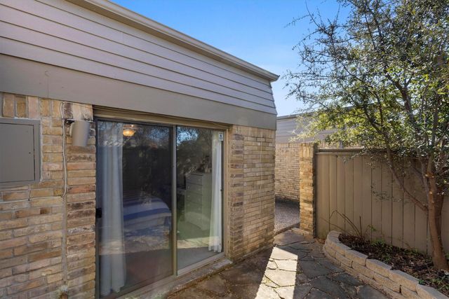 8350 Southmeadow Circle, Dallas, TX 75231