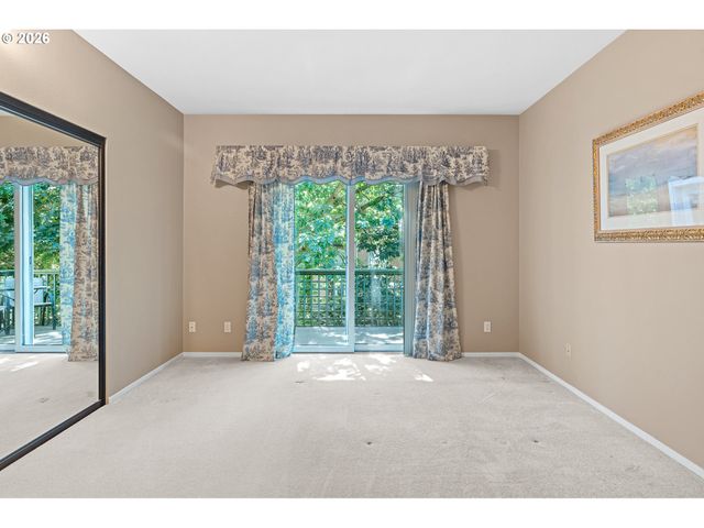 205 S MONTGOMERY St 401B, Portland, OR 97201