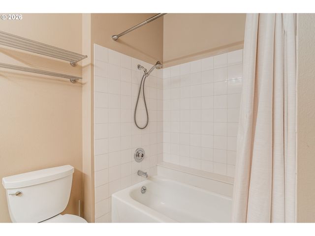 205 S MONTGOMERY St 401B, Portland, OR 97201