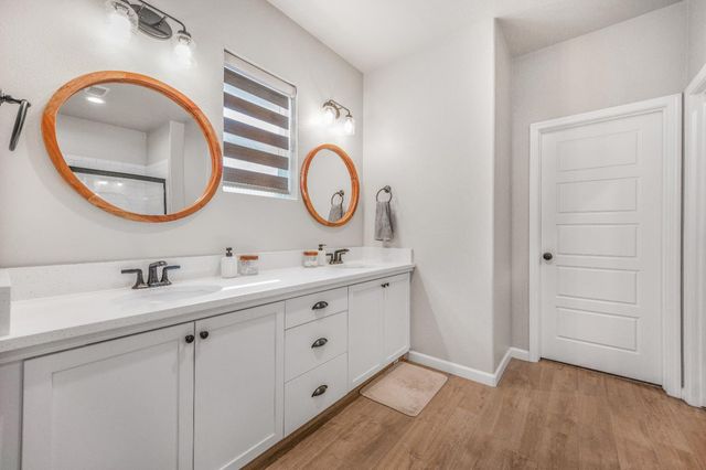 619 Wood Crest Avenue, Madera, CA 93636