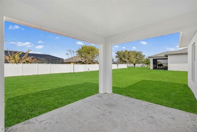 221 NW 15th ST, Cape Coral, FL 33993