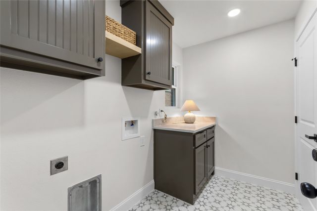 9110 Westglen Drive, Dallas, TX 75228