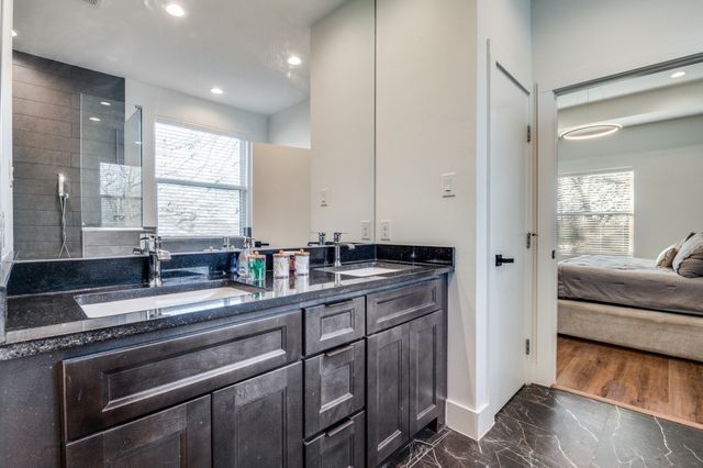 324 S Main Street, Cedar Hill, TX 75104