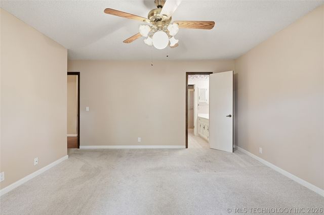 3776 E 82nd Court, Tulsa, OK 74137