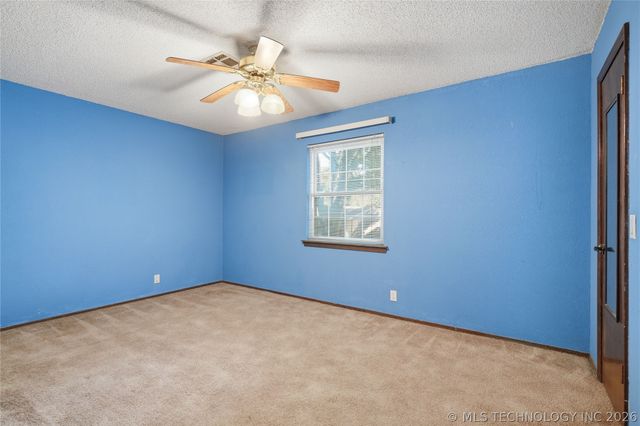 3776 E 82nd Court, Tulsa, OK 74137
