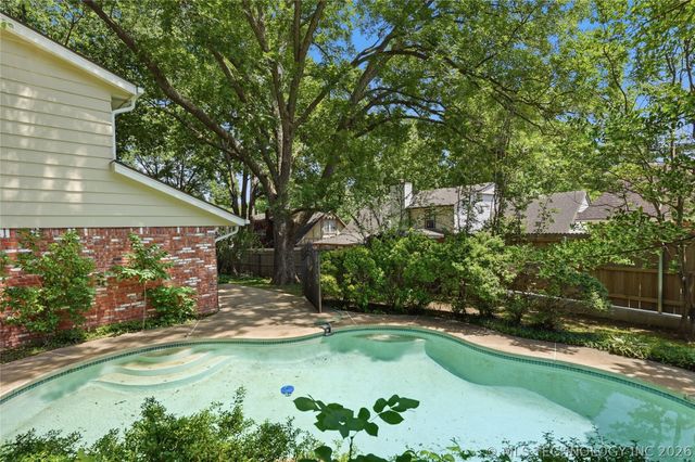 3776 E 82nd Court, Tulsa, OK 74137