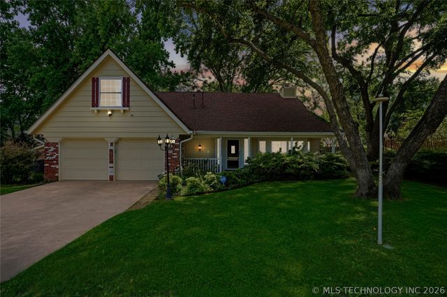 3776 E 82nd Court, Tulsa, OK 74137