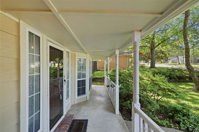 3776 E 82nd Court, Tulsa, OK 74137