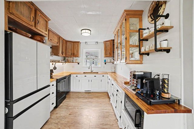 6987 E Beaverton Road, Clare, MI 48617